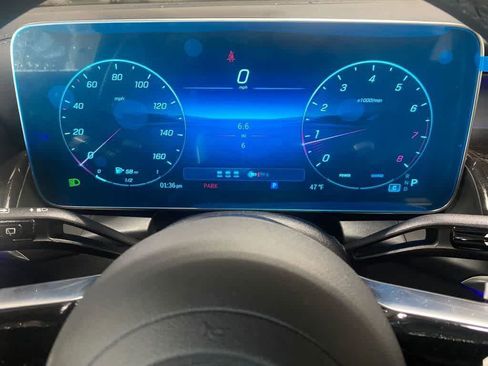 New 2026 Mercedes-Benz GLC 300 4MATIC image 12