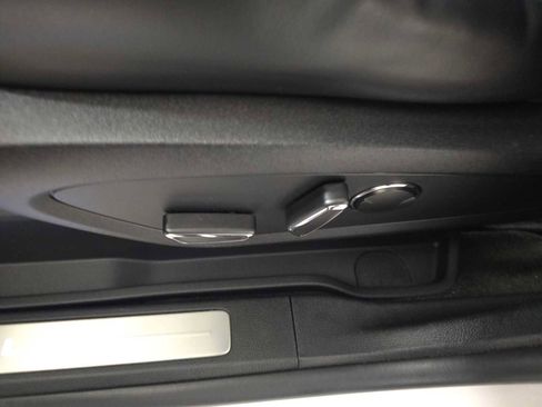 Used 2016 Lincoln MKC Reserve image 23