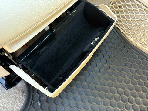 Used 2016 Mercedes-Benz E 350 E350 Sport 4MATIC Sedan image 30