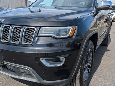 Used 2019 Jeep Grand Cherokee Limited w/ Luxury Group II image 16