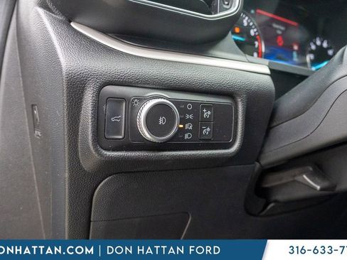 Used 2020 Ford Explorer XLT w/ Equipment Group 202A AWD/4WD image 16