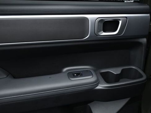 Certified 2025 Hyundai Santa Fe SEL image 22