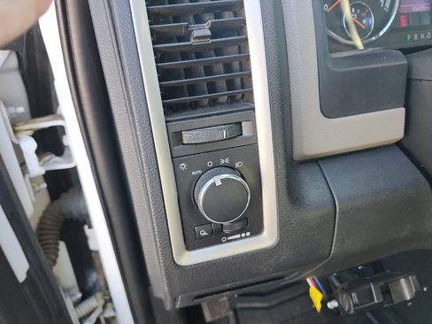 Used 2012 RAM 1500 Classic SLT w/ Protection Group image 17