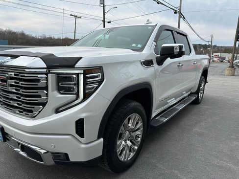 Used 2022 GMC Sierra 1500 Denali AWD/4WD image 1