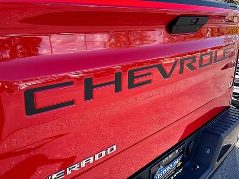 Used 2021 Chevrolet Silverado 1500 LT Trail Boss image 9