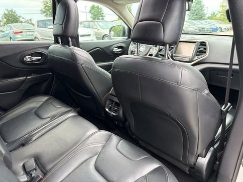 Used 2016 Jeep Cherokee Limited AWD/4WD image 24