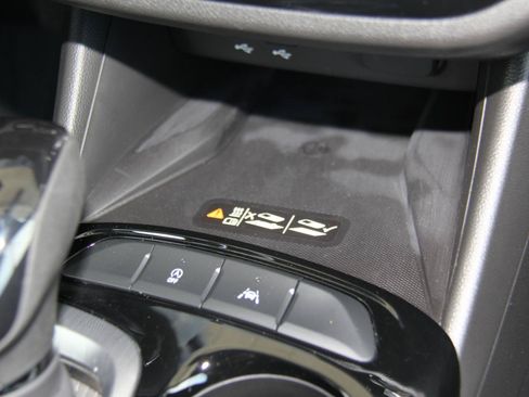 Used 2026 Buick Envista Sport Touring w/ Convenience I Package FWD image 16