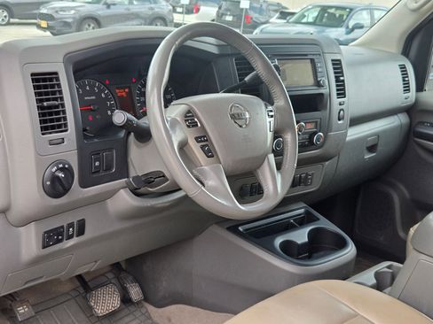 Used 2020 Nissan NV 3500 SL RWD image 12