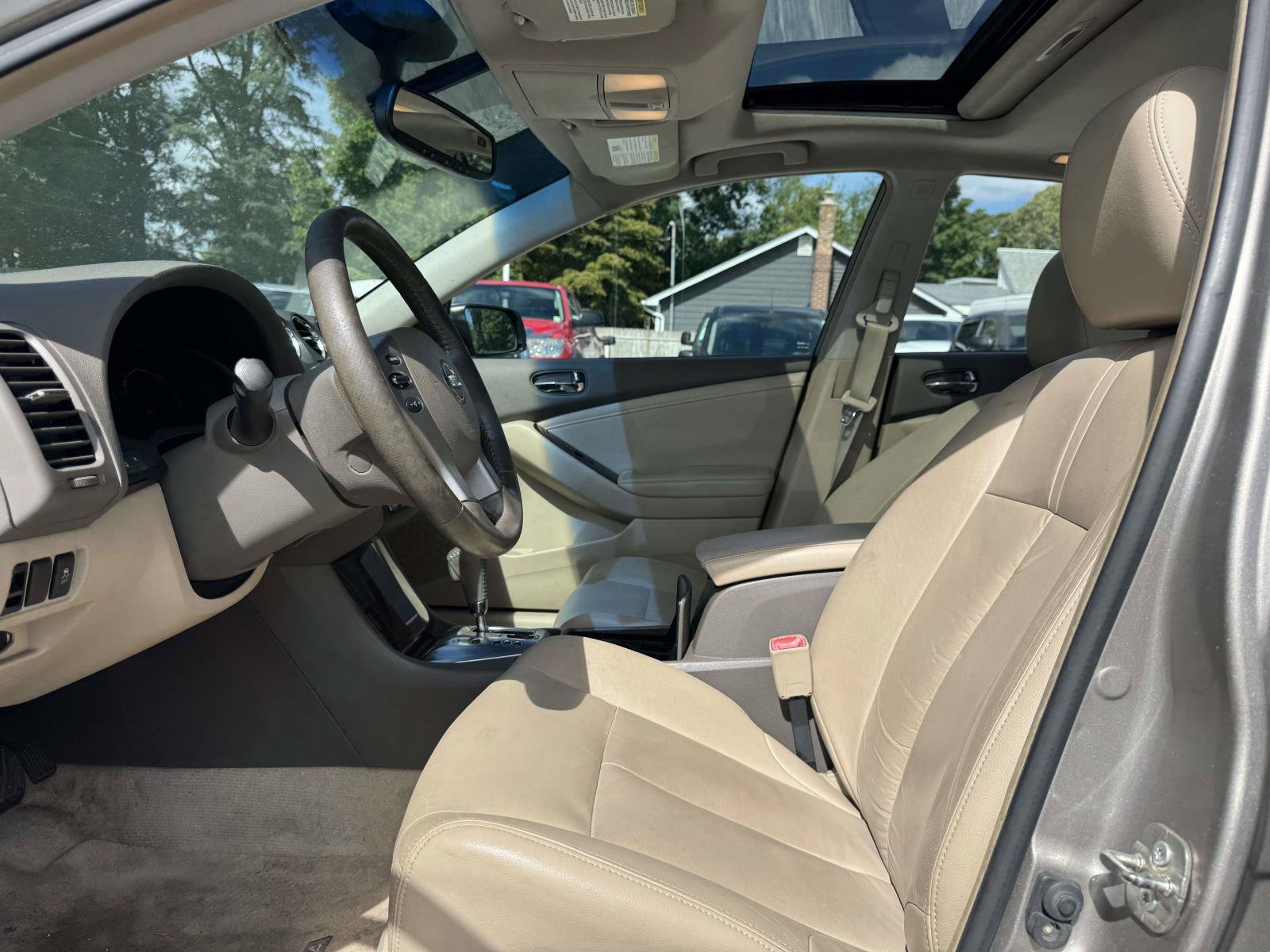 Used 2011 Nissan Altima 2.5 SL w/ 2.5SL Pkg FWD image 13