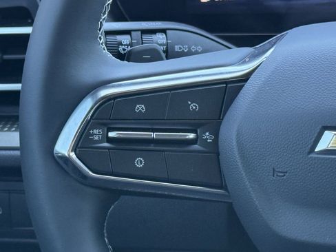 New 2026 Chevrolet Traverse LT image 12