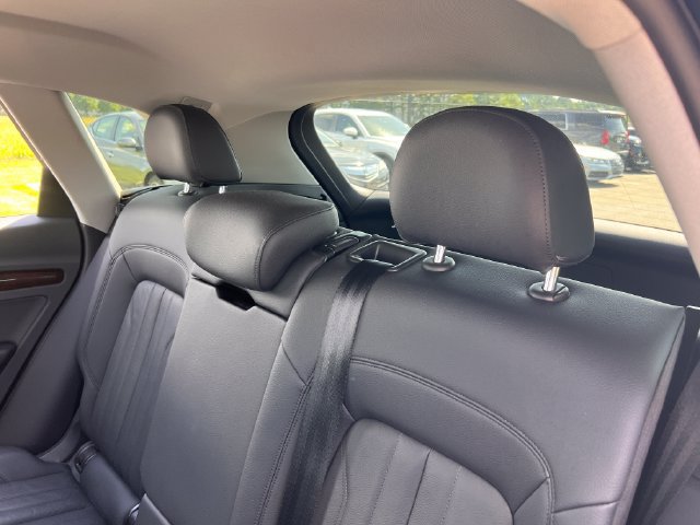 Used 2018 Audi Q5 2.0T Premium w/ Convenience Package AWD/4WD image 18