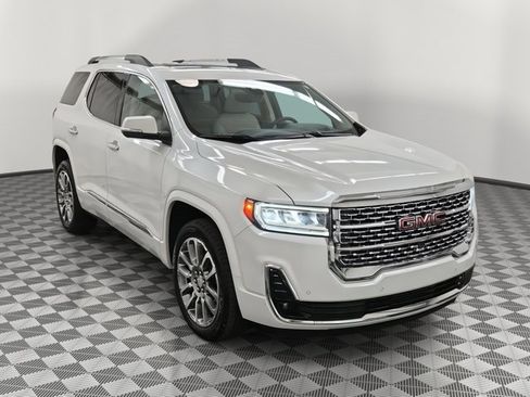 Used 2023 GMC Acadia Denali w/ Denali Technology Package image 1