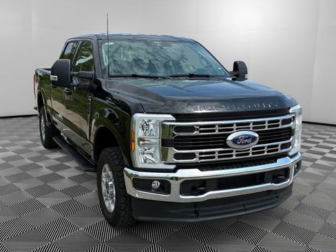 Used 2025 Ford F250 XLT AWD/4WD image 7