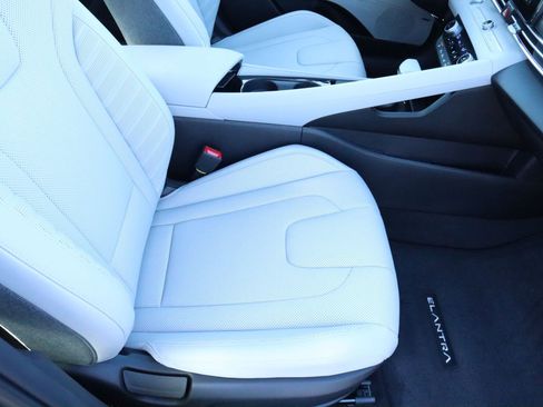New 2026 Hyundai Elantra Limited image 21