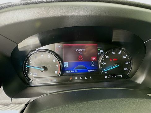 Used 2023 Ford Explorer XLT w/ Equipment Group 202A AWD/4WD image 11
