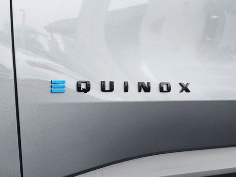 New 2026 Chevrolet Equinox EV LT image 5