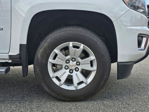 Used 2017 Chevrolet Colorado LT w/ LT Convenience Package AWD/4WD image 10