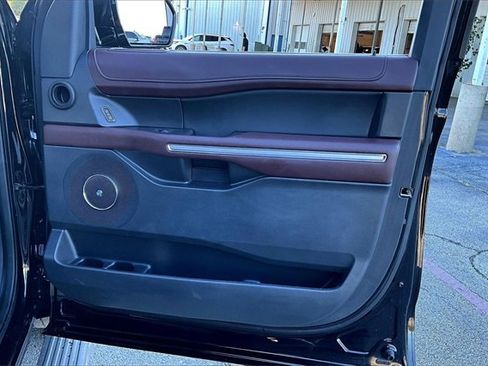 Used 2024 Ford Expedition Max Limited image 29
