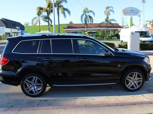 Used 2016 Mercedes-Benz GL 63 AMG 4MATIC image 7