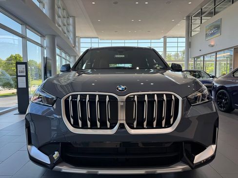 New 2026 BMW X1 xDrive28i w/ Technology Package AWD/4WD image 2
