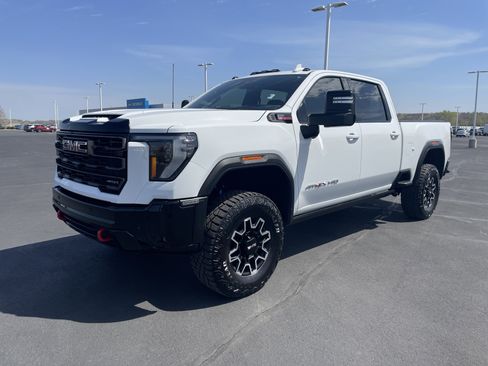 Certified 2025 GMC Sierra 2500 AT4X AWD/4WD image 1