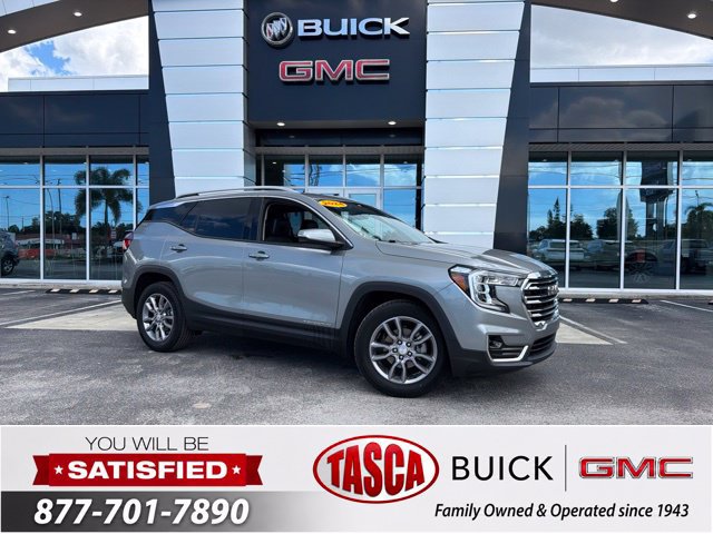 Used 2024 GMC Terrain SLT FWD image 1