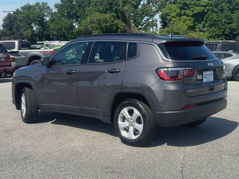Used 2018 Jeep Compass Latitude w/ Popular Equipment Group image 6
