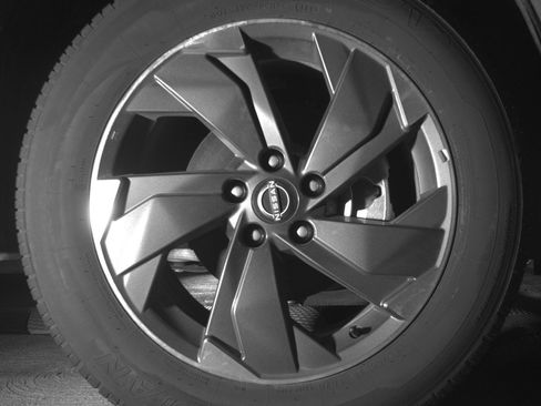 Used 2025 Nissan Rogue SV FWD image 13