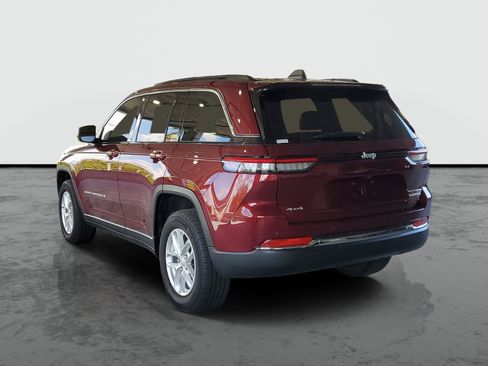 Certified 2024 Jeep Grand Cherokee Laredo X w/ Trailer Tow Package AWD/4WD image 3
