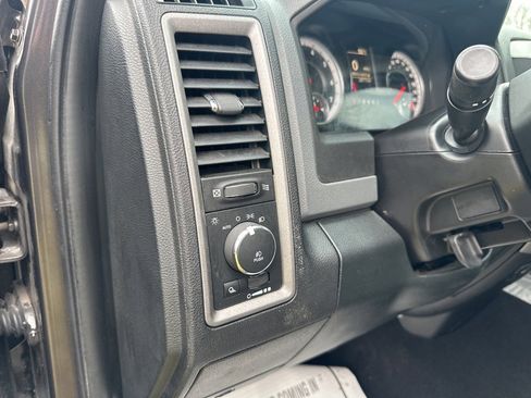 Used 2015 RAM 1500 Express image 15