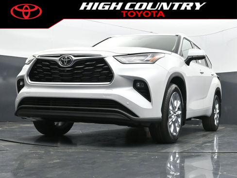 New 2026 Toyota Highlander Limited AWD/4WD image 36