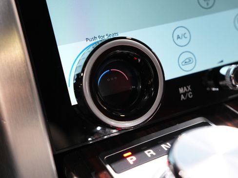 Used 2016 Land Rover Range Rover LWB SV Autobiography image 51