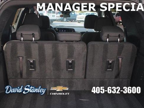 Used 2024 Chevrolet Traverse LT image 10