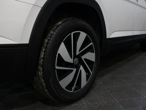 New 2026 Volkswagen Atlas SE image 24