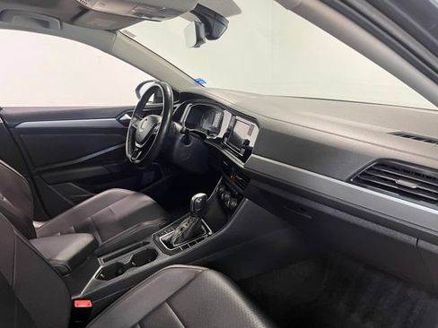 Used 2021 Volkswagen Jetta SE image 11