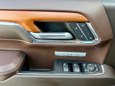 Used 2022 GMC Sierra 1500 Denali image 28