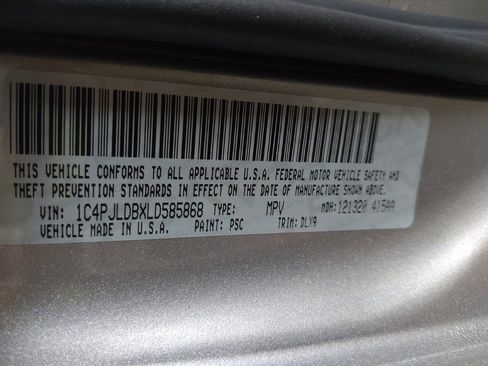 Used 2020 Jeep Cherokee Limited FWD image 33