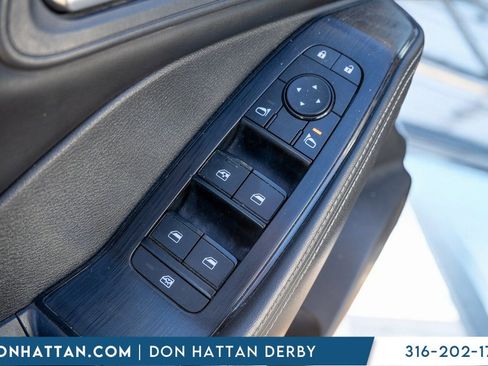 Used 2023 Nissan Rogue SV w/ SV Premium Package image 18