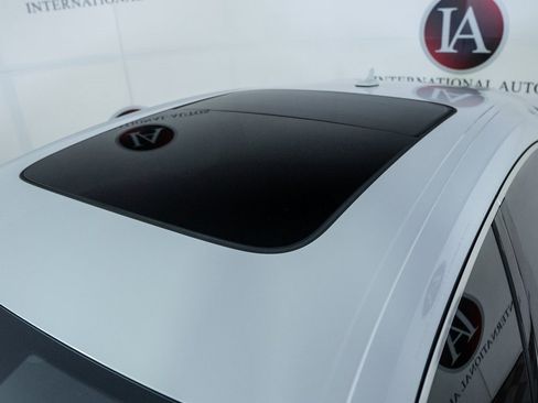 Used 2023 Audi Q5 2.0T Premium w/ Convenience Package image 11