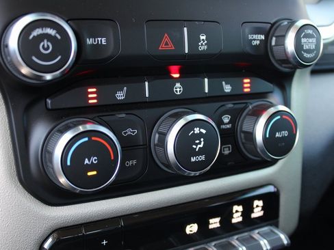 Used 2020 RAM 2500 Laramie image 25