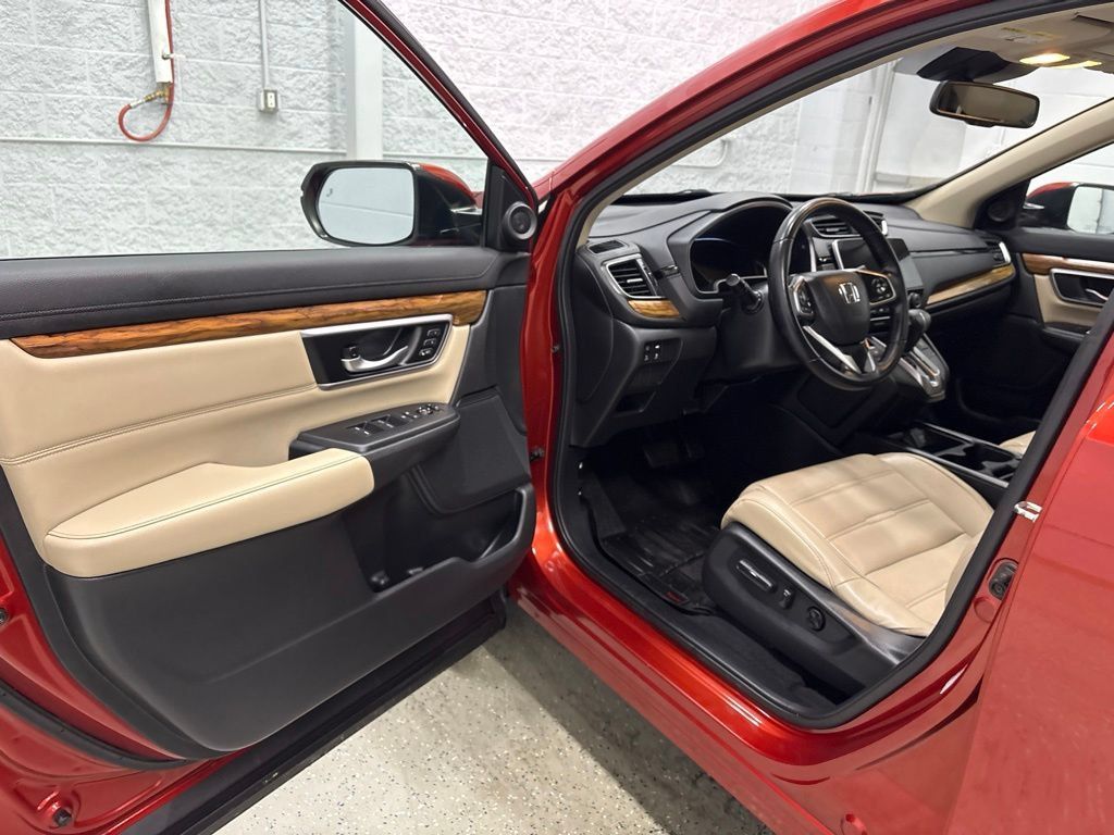 Used 2018 Honda CR-V Touring image 13