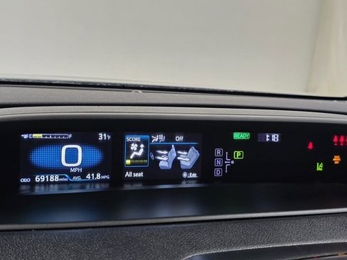 Used 2021 Toyota Prius Prime LE image 25