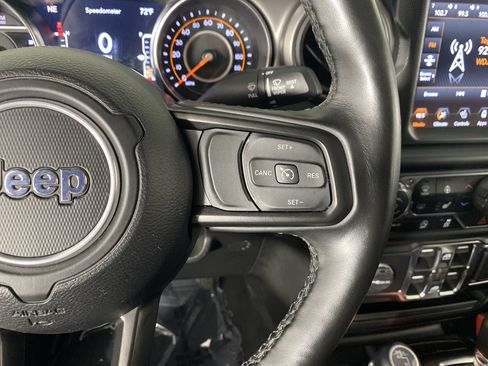 Used 2022 Jeep Gladiator Sport AWD/4WD image 24