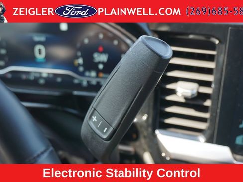 Used 2023 Chevrolet Silverado 1500 LT w/ Protection Package AWD/4WD image 26