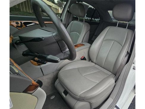 Used 2006 Mercedes-Benz E 350 E 350 4dr Sedan image 9