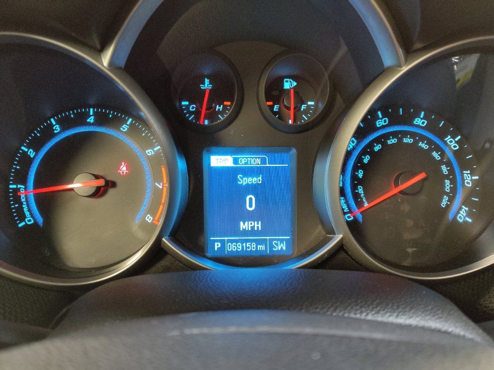 Used 2014 Chevrolet Cruze LT FWD image 23