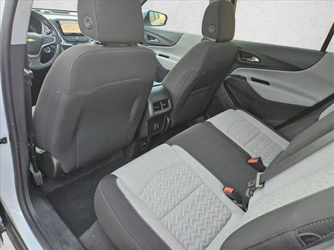 Used 2022 Chevrolet Equinox LT image 11