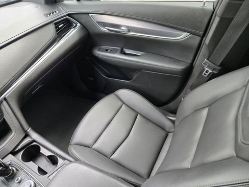Used 2021 Cadillac XT6 Luxury FWD image 21