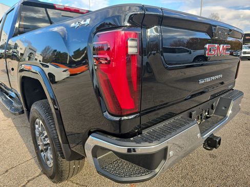 New 2026 GMC Sierra 2500 SLT w/ SLT Premium Package image 34