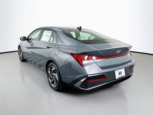 New 2026 Hyundai Elantra Limited FWD image 7